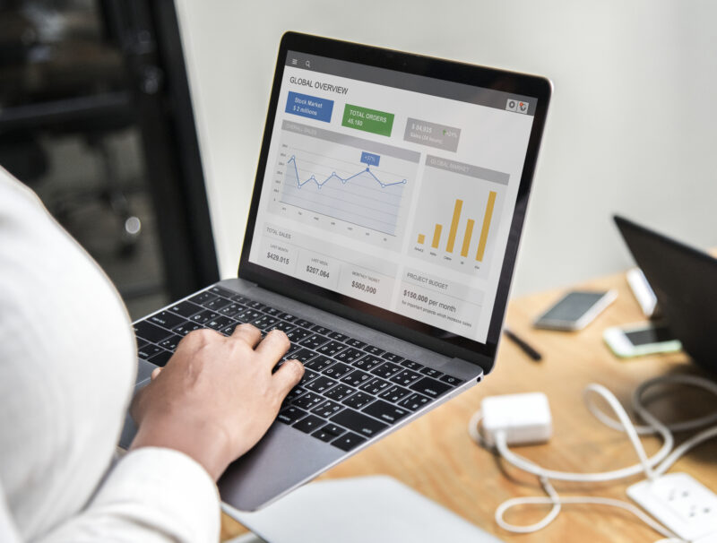 🚀 ¿Por qué tu negocio NECESITA una página web en 2026?
